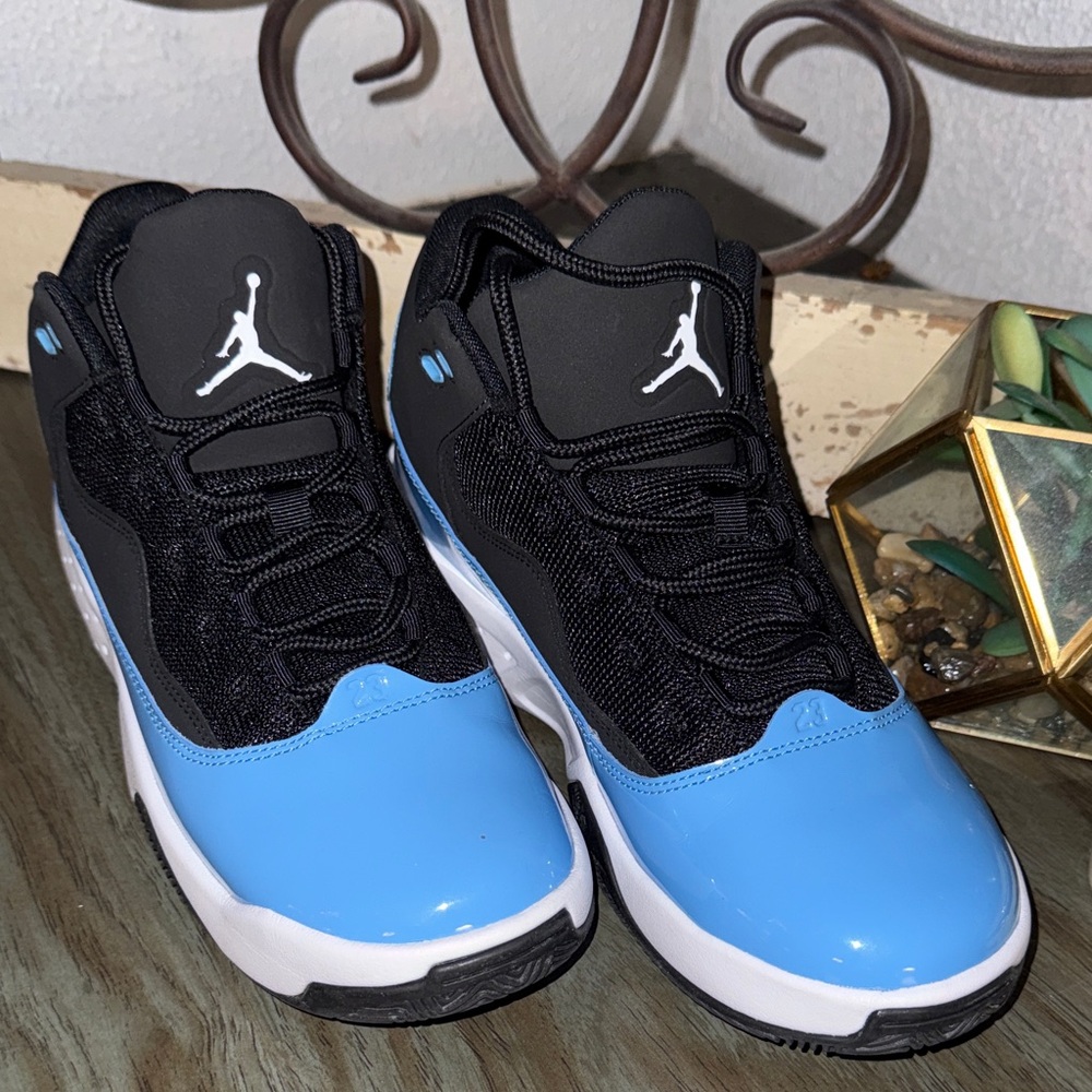 Jordan Kids Black and Light Blue Sneakers